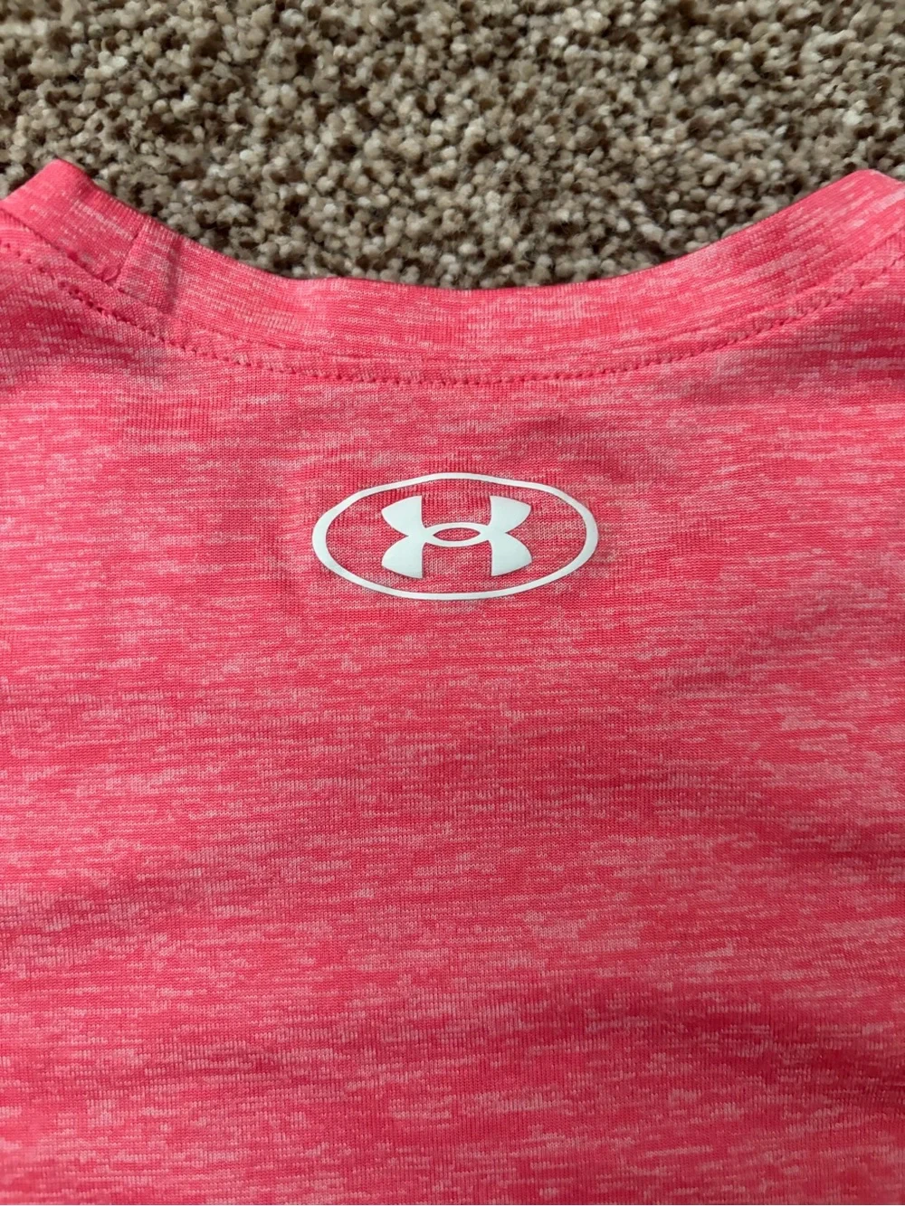 Youth Girls Under Armour T-shirt, Medium, pink